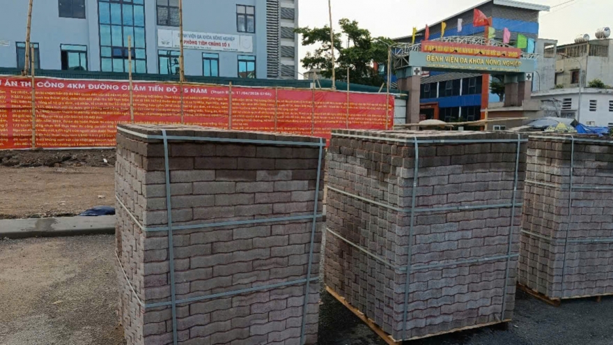 Dự án Quốc lộ 1A đoạn Văn Điển - Ngọc Hồi chậm tiến độ do dân lấn chiếm, cản trở